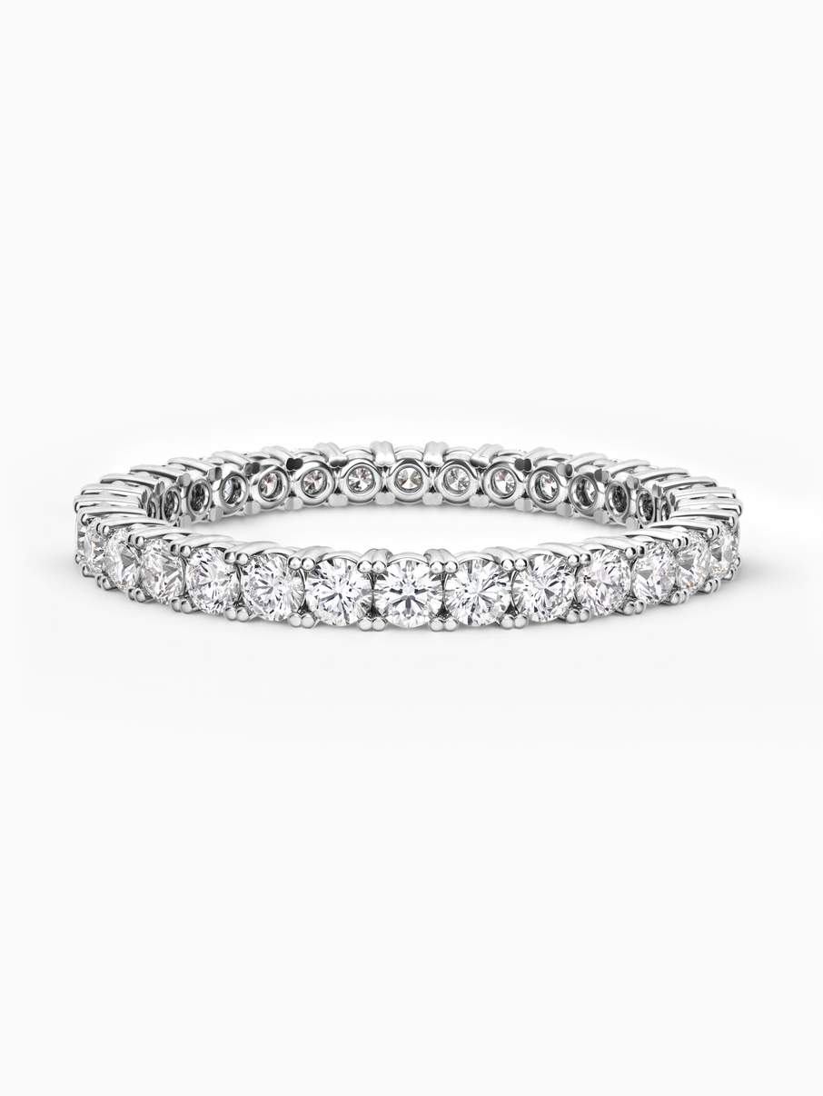 Prsten z bílého zlata celoosázený diamanty