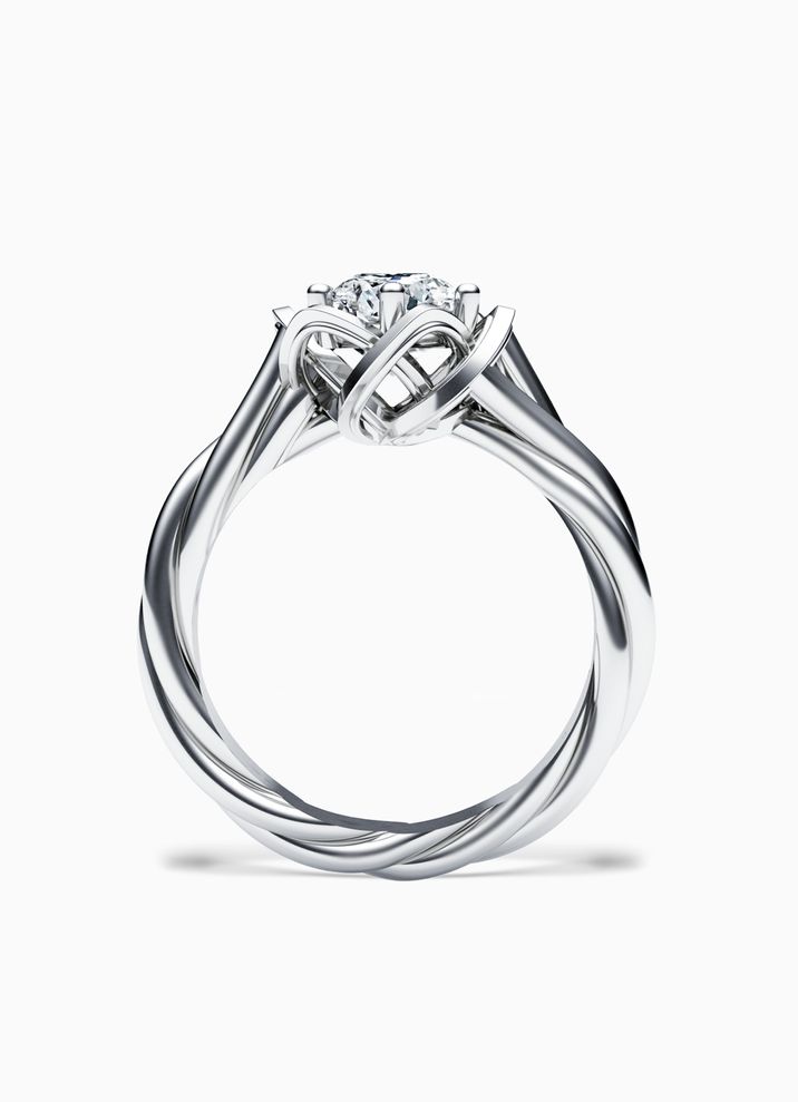 woven-gold-ring-with-a-stone-korbi-ka