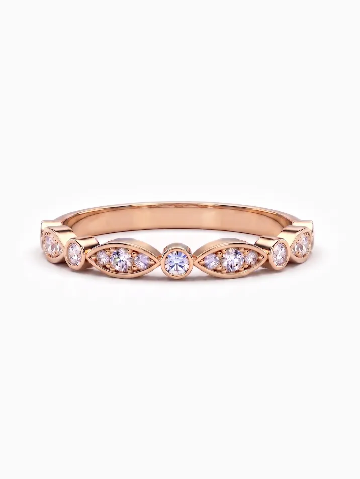 Dámský elegantní prsten z červeného zlata zdobený kulatými diamanty