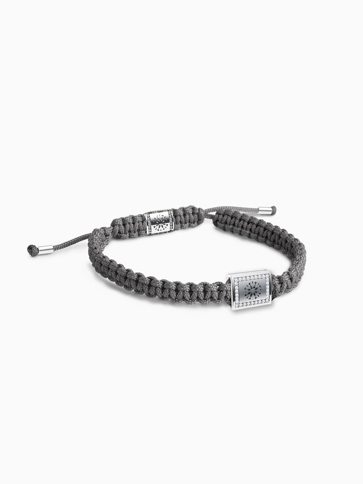 Diamonds SI1/E, grey hand-braided bracelet