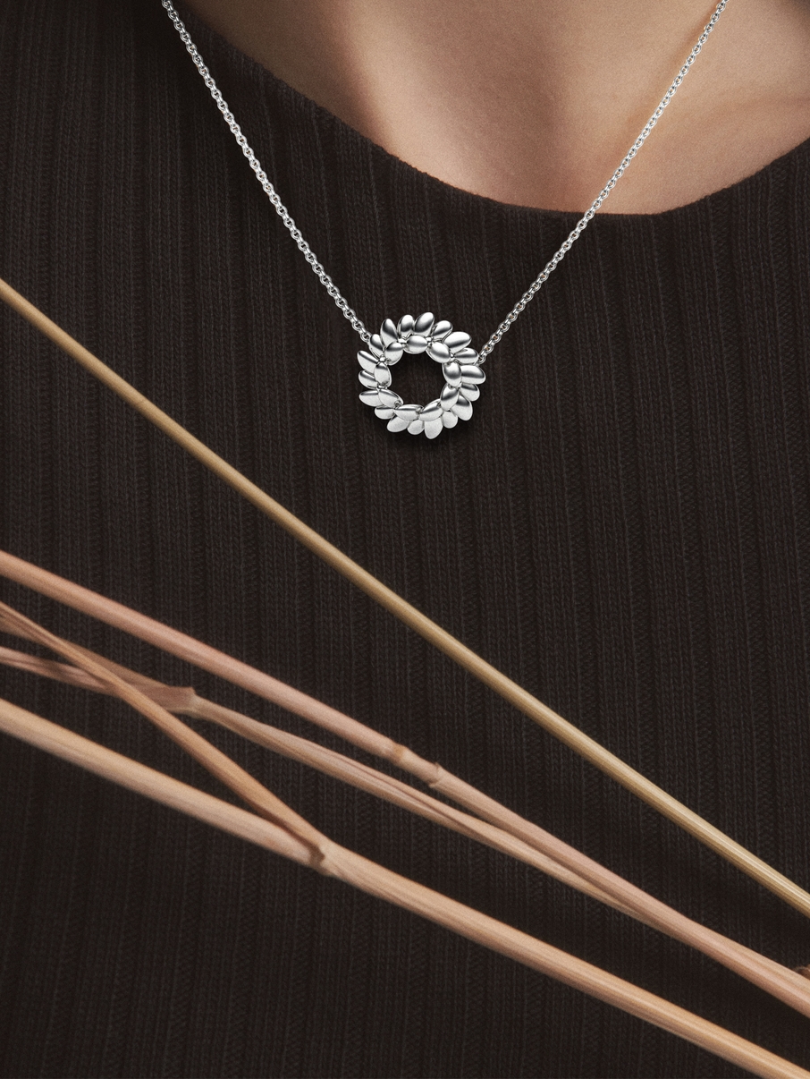 Laurel Leaf necklace
 002